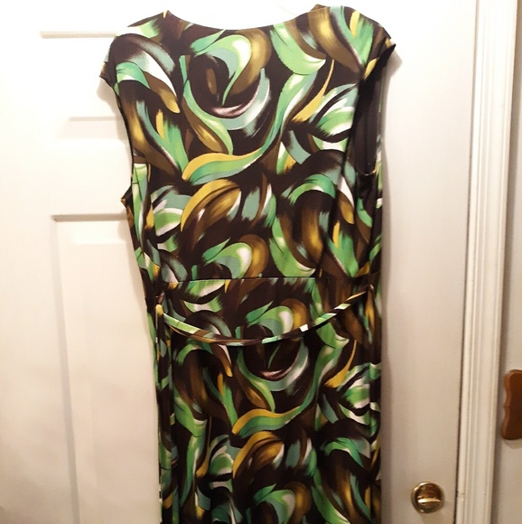 Glamour dress - Picture 4 of 5